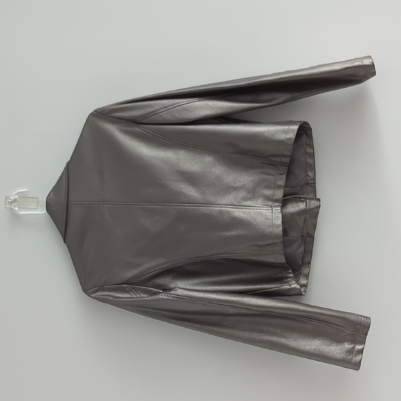 Silver faux leather jacket - Picture 6 of 7
